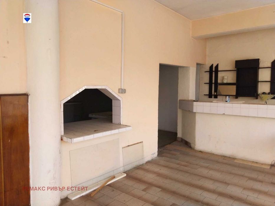 Дава се под наем Магазин в с. Волово, Област Русе - 185 кв.м за 153 € - Снимка #1