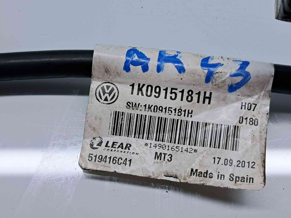 Borna baterie (-)  Volkswagen Passat B7 (362) [Fabr 2010-2014] 1K0915