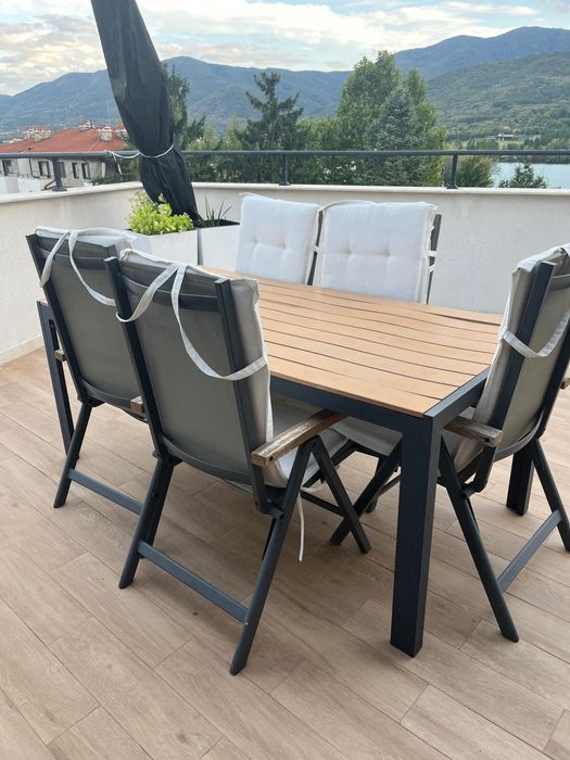 Градинска маса и столове