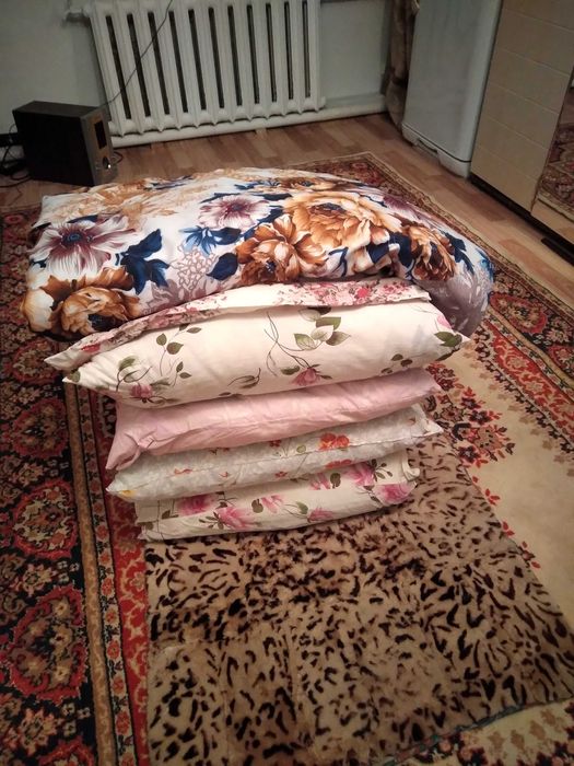 Продам подушки, одеяла, матрасы, покрывала
