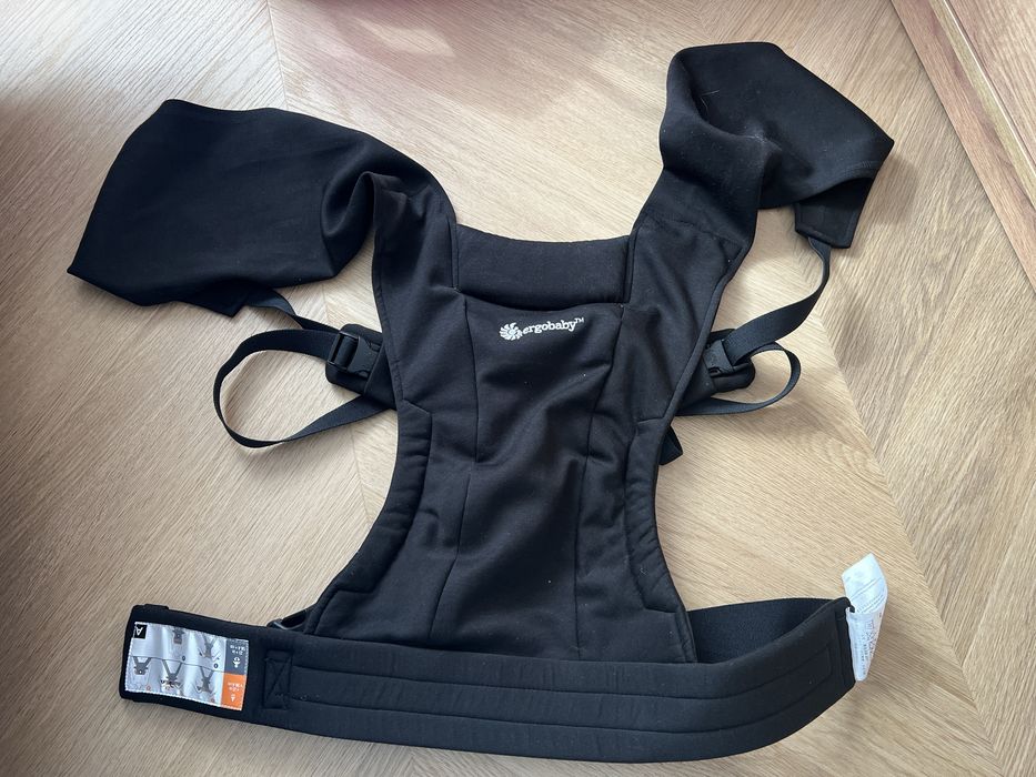 Vand marsupiu ergonomic ERGOBABY EMBRACE NOU