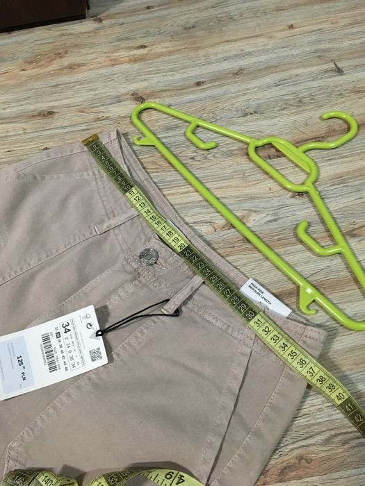 Blugi cargo Zara