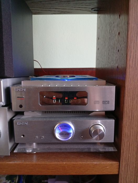 Mini sistem audio Neon