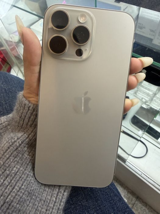 Продам 16 про макс 256 94%