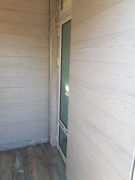 Майстор вътрешни ремонти- плочки, шпакловка, боядисване.