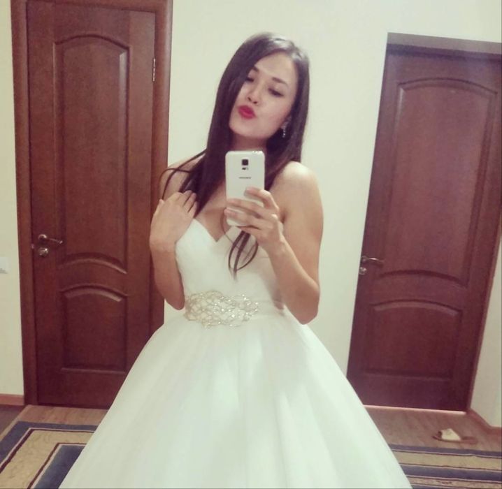 Свадебное платье