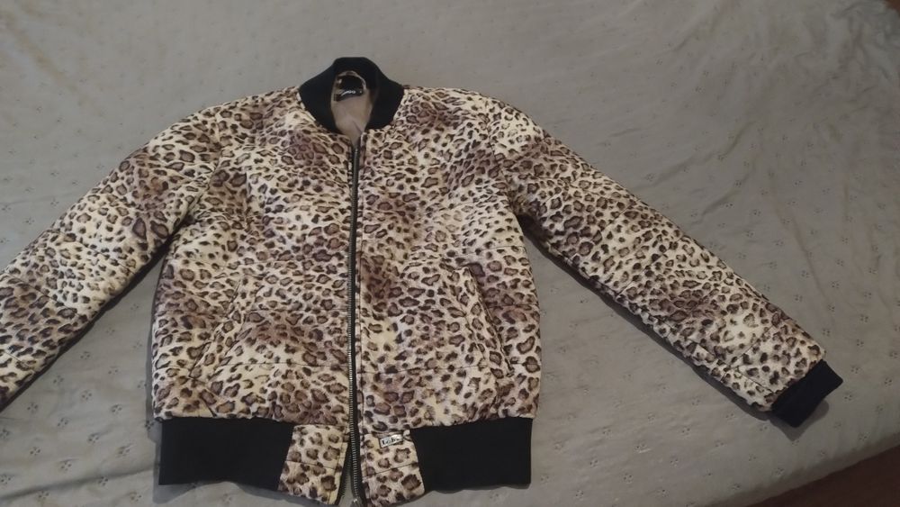 Яке с леопардов принт, актуално за сезона