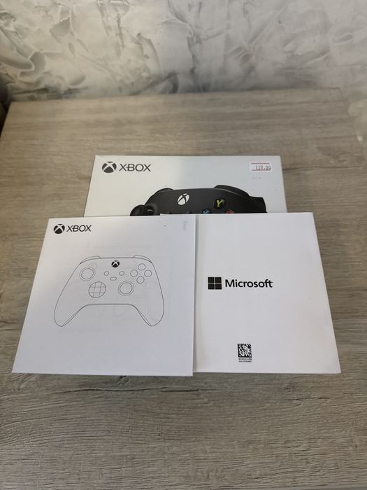 Xbox Series X/S контролет