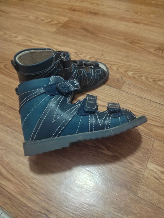 Продам обувь ортопедическую