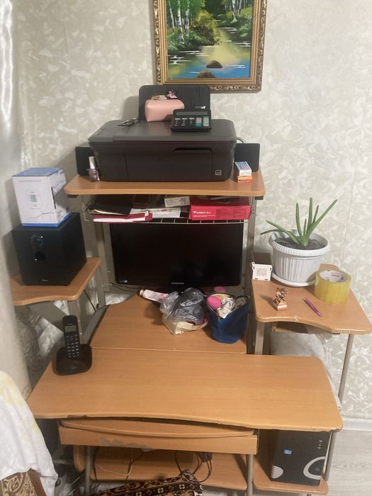 Компьютерный стол