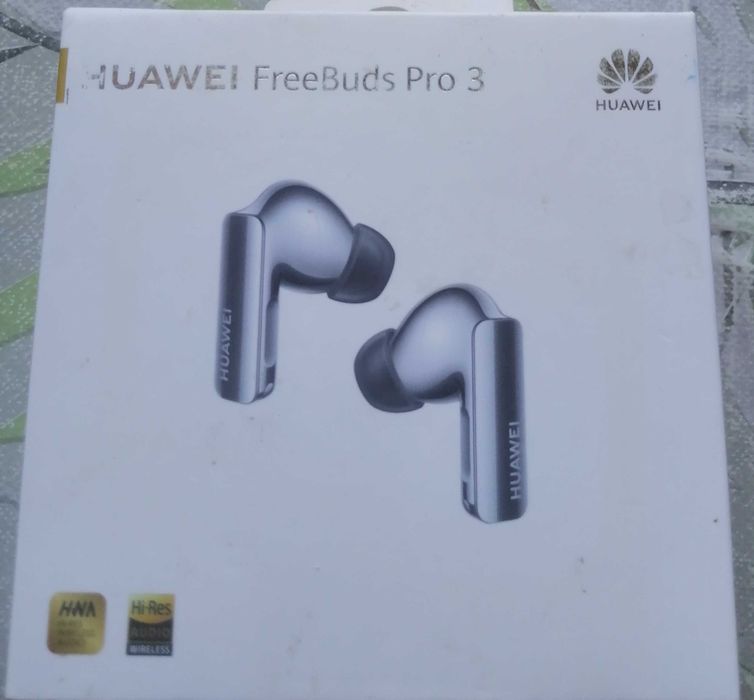 Продавам HUAWEI FreeBuds Pro 3 Silver Frost.