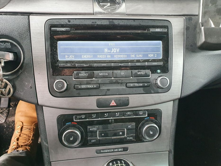 Dezmembrez vând piese Vw Passat B7  , CAY , LH5X , MYP