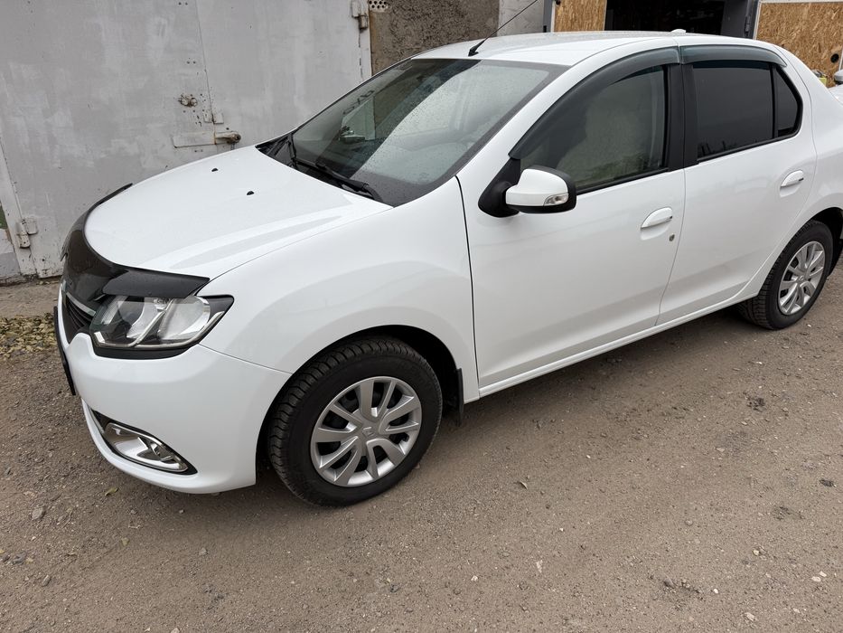 Продам автомобиль Рено Логан