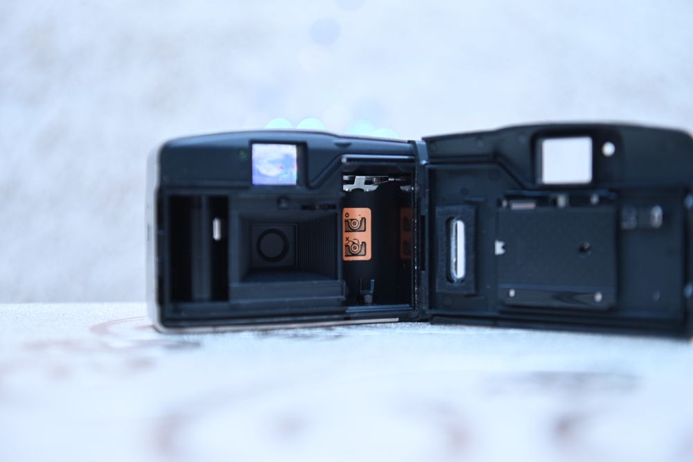 Лентови фотоапарати Minolta и Samsung