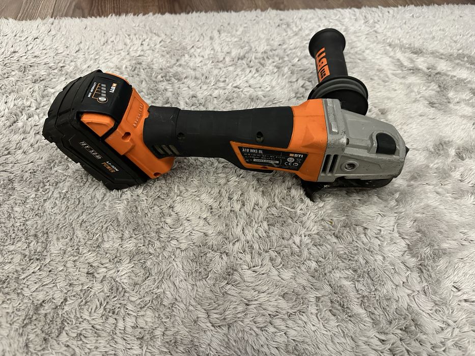 BTI A18 Wks BL Ъглошлайф