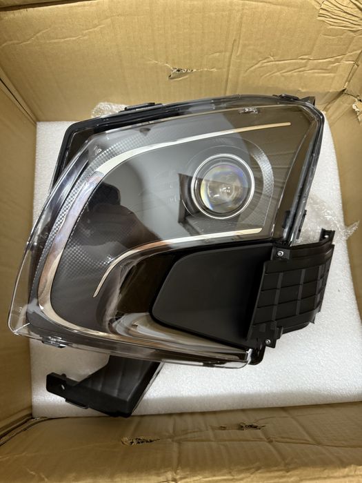 Фара передняя от Honqgi eqm5 fara hoji hongqi хонгчи фара передняя