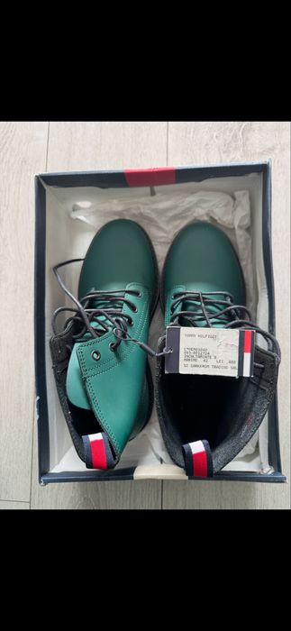 Ghete Tommy Hilfiger, noi