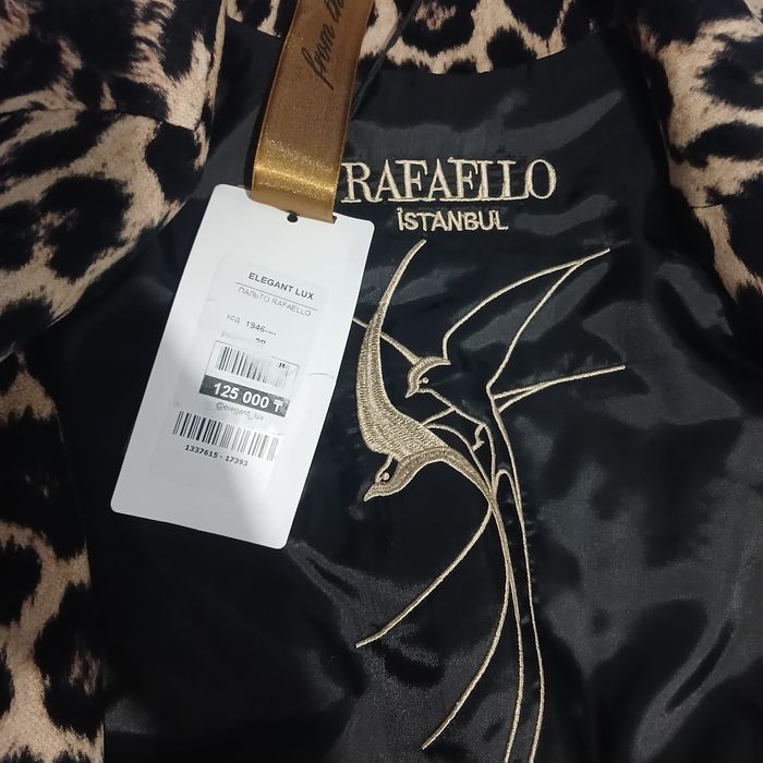 Пальто от Турецкого бренда  Рафаелло