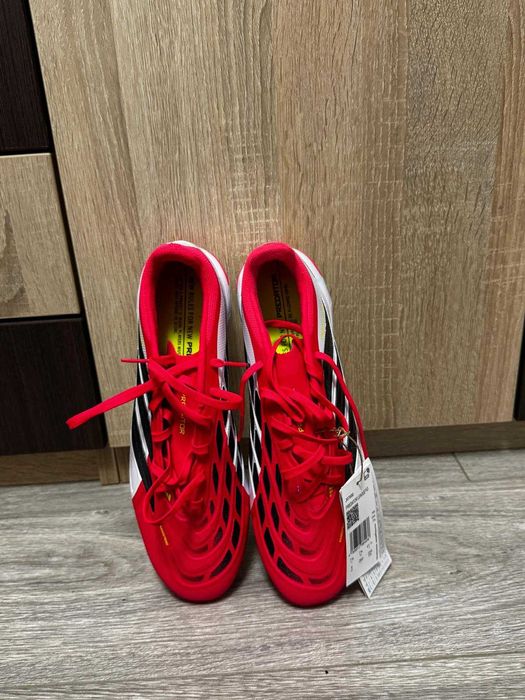 Pantofi fotbal adidas predator