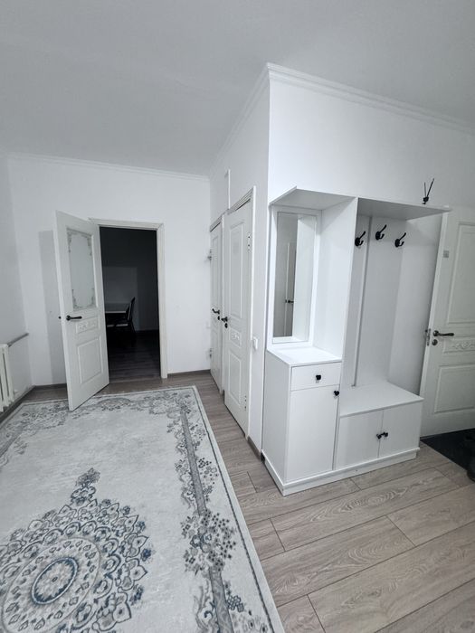 Детский болница қасынан, жаңа үйден 2 бөлмелі пәтер сатылады!!!