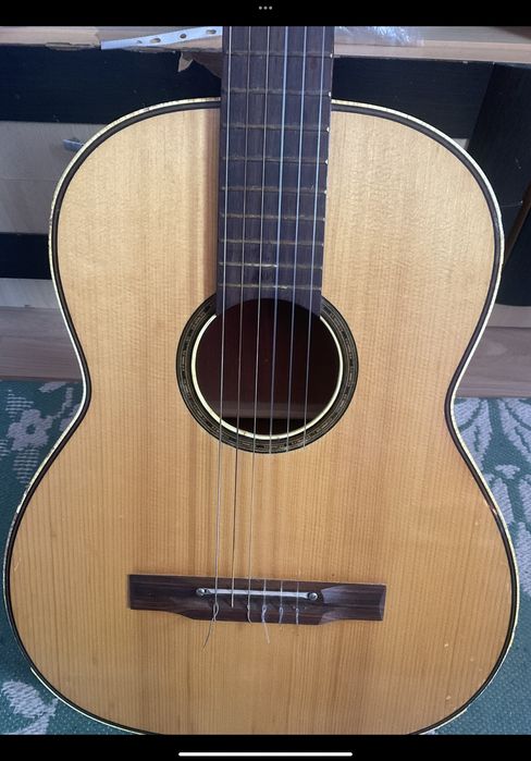 chitara clasica mesterita de lutier,foarte veche colectie!!