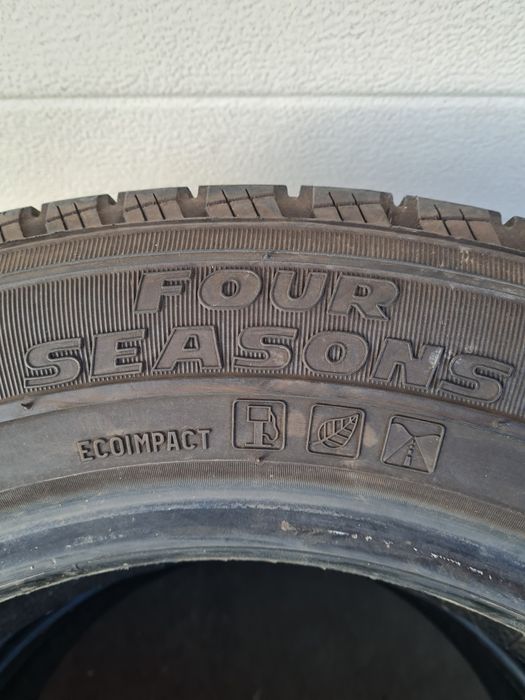Всесезонни гуми за Бус 2 броя PIRELLI 4Seasons 205 65 R16C дот 0816