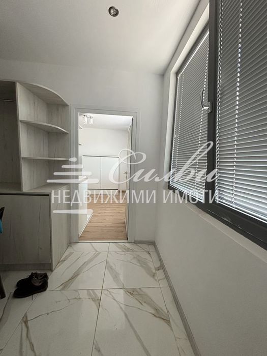 Дава се под наем Едностаен апартамент в Шумен, Тракия - 30 кв.м за 306 € - Снимка #4