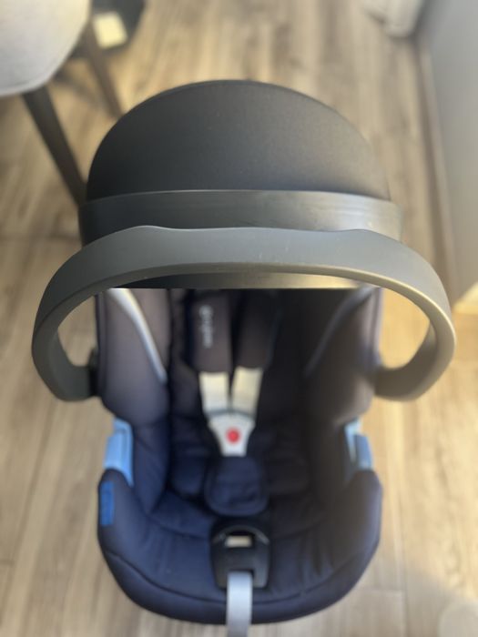 Слолче за кола cybex Aton 5 с изофикс