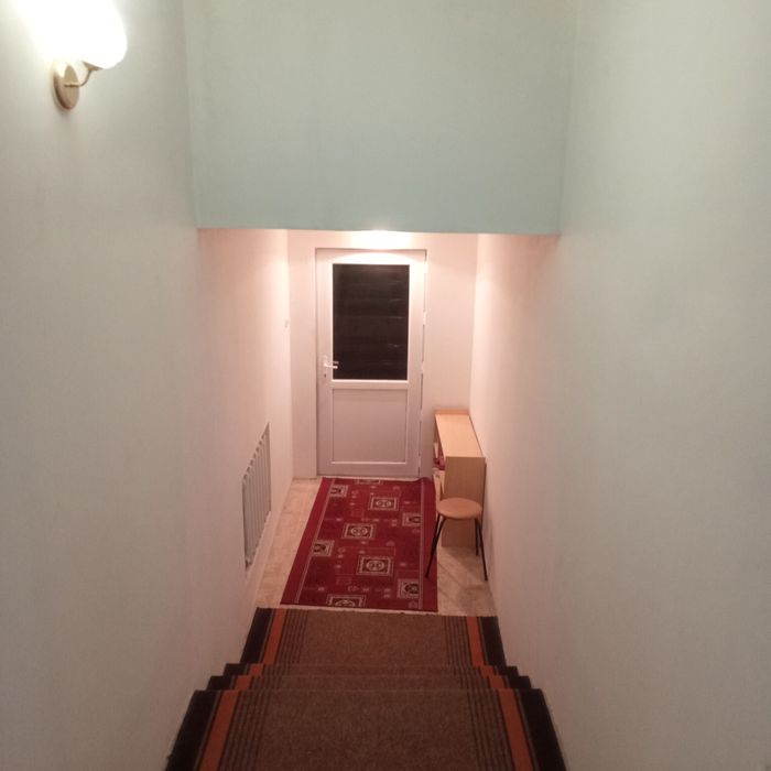 Продам срочно большой коттедж