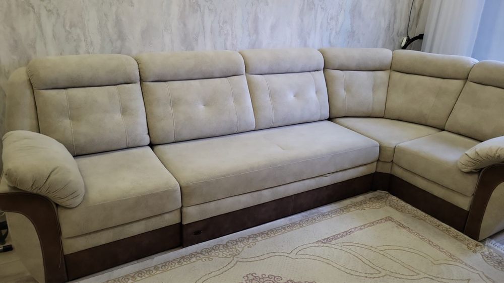 Продам диван 4 метра раскладной