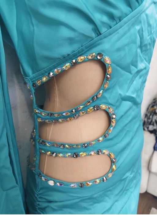 Продаю вечернее платье Balizza