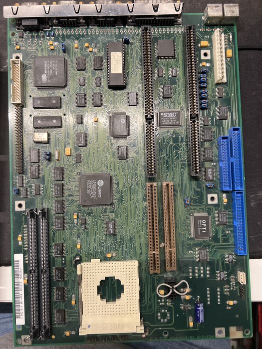 Placa de baza Olivetti  M4-4x4 socket 3 defecta