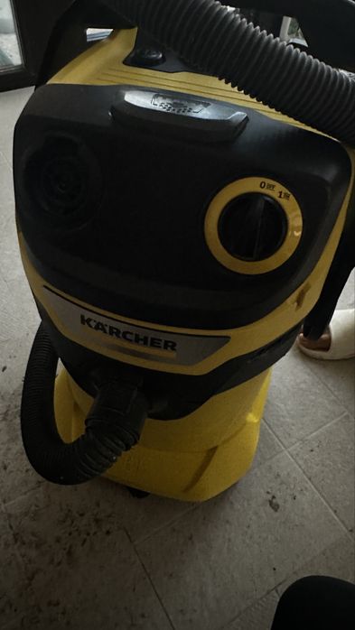 Пылесос Karcher WD 5 1