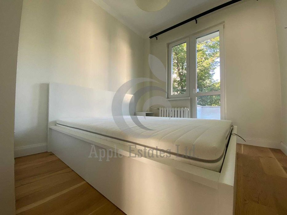 Дава се под наем Тристаен апартамент в София, Център - 110 кв.м за 1100 € - Снимка #9