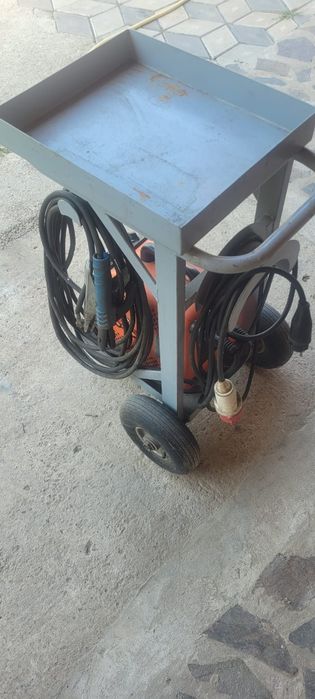 Vând aparat de sudura firma Lorch