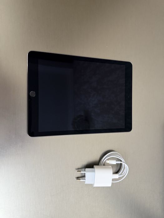 iPad Pro 9’7 дюмовый 32гб Wi-Fi