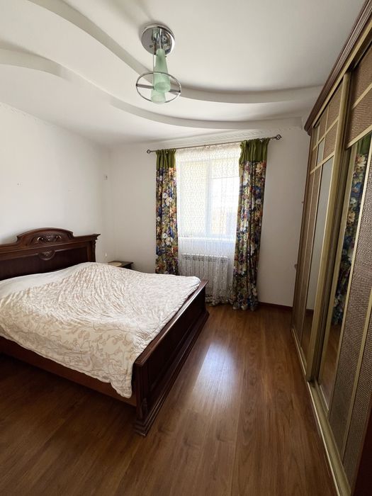 Продается большой  дом