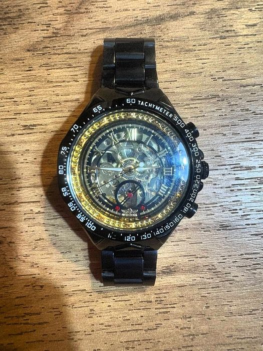 Наручные часы winner