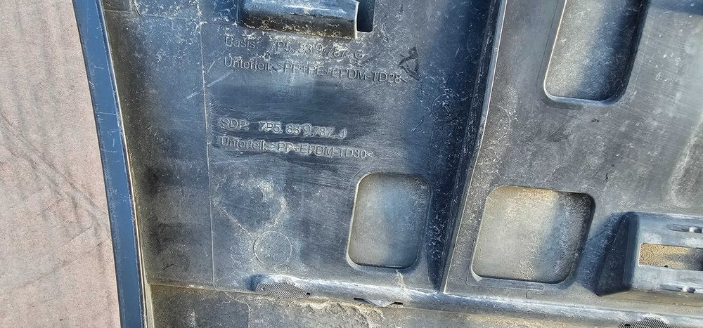 Bandou usa stanga spate Porsche Cayenne 92A 2012 - 2017