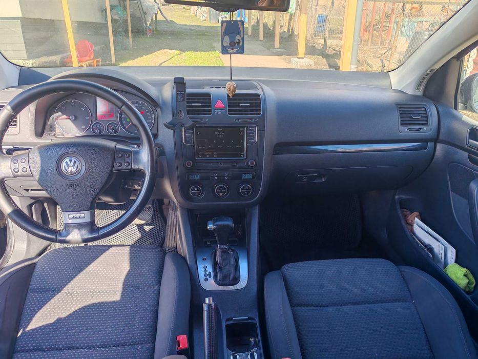 Volkswagen Golf 5 GT – 2.0 TDI – DSG – 140 CP