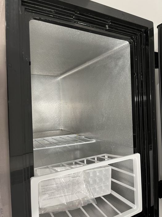 Продам морозильник 112л