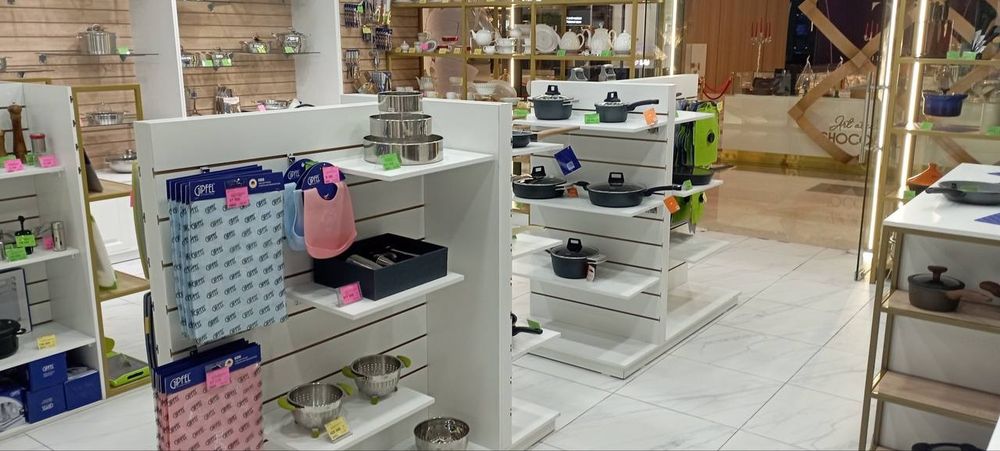 Мебель для магазина,шкафы,стеллажи,полки,острова,