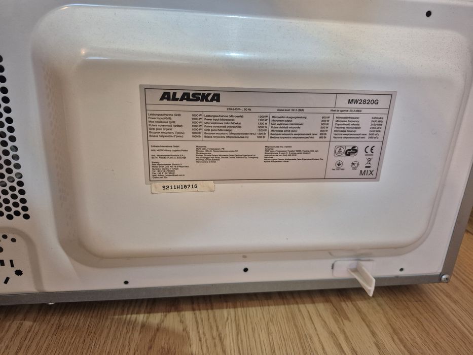 Cuptor de microunde Alaska stare functionare ok pret 100 RON