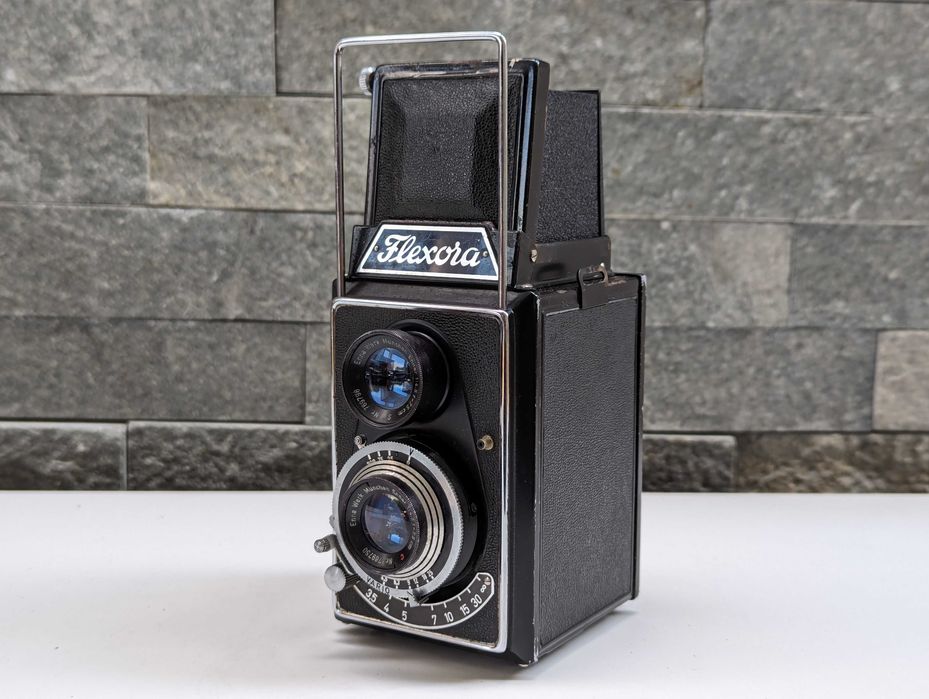 Camera foto de colecție Lipca FLEXORA TLR