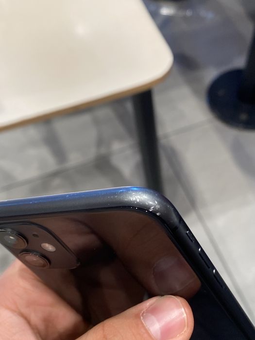 Iphone 11 очилмаган