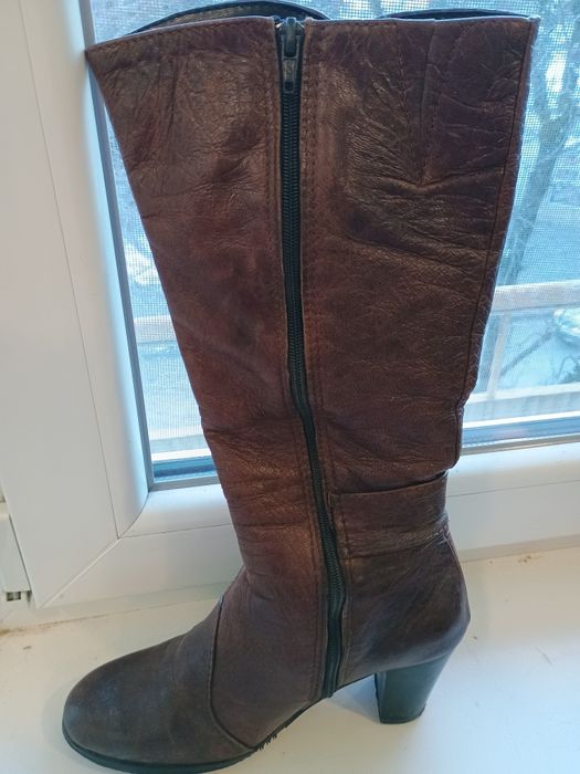 Дамски ботуши,италианска модна къща