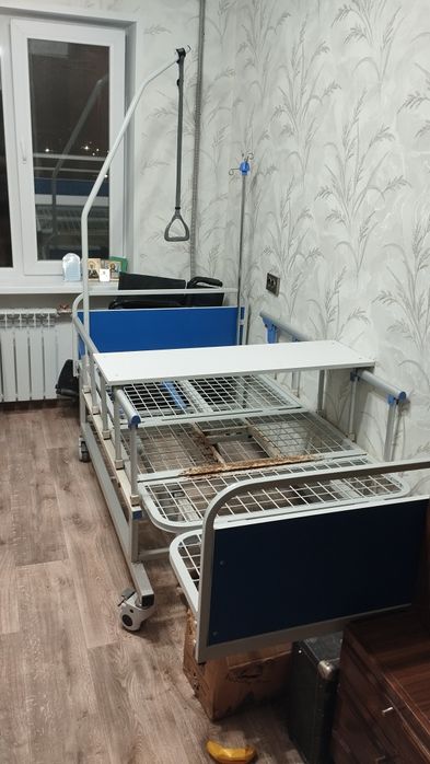 Кровать медицинская