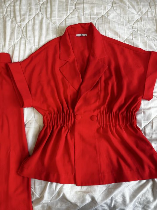 Платья  продам б/у