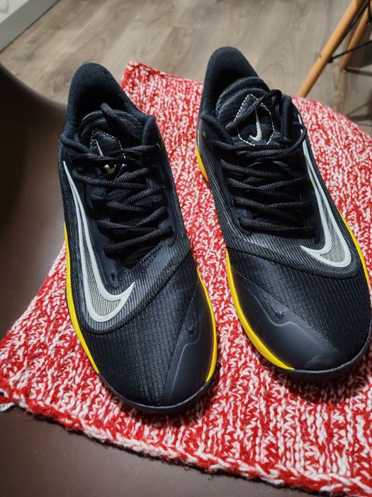 adidași de baschet nike