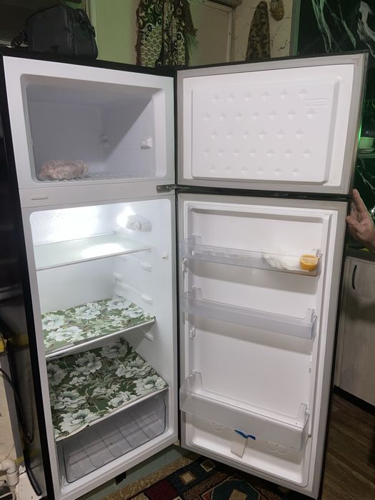 Продается Холодильник в идельном состоянии, Стиральная Машинка, Шкаф